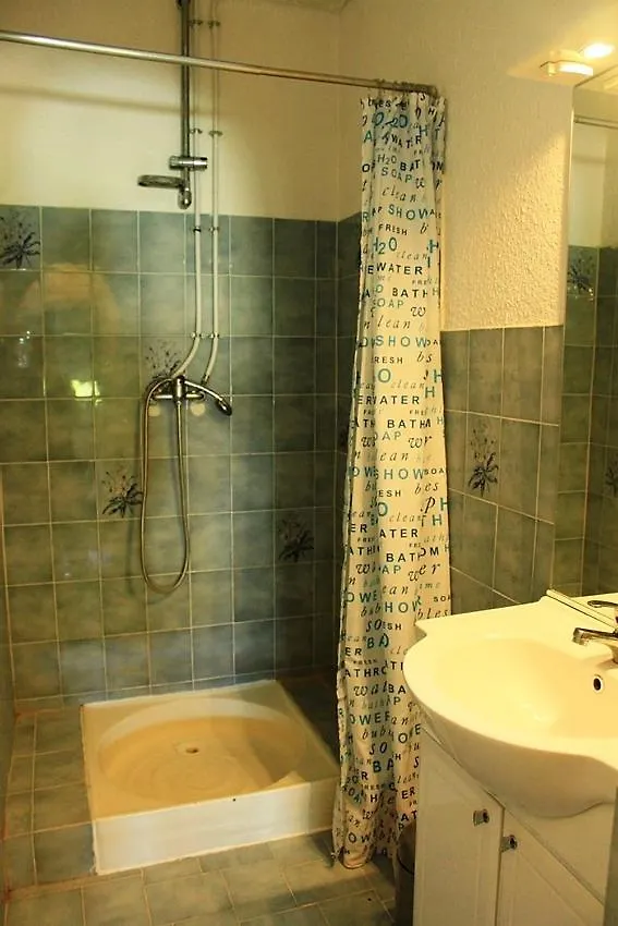 La Residence - N° 08 - T2 Classe** Greoux-les-Bains Apartment