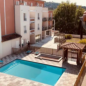 Holiday park Terres De France - Cote Provence, Greoux-les-Bains